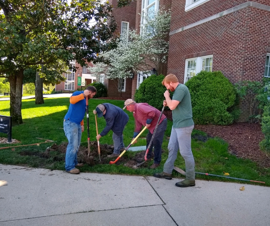 Grounds Maintenance (A Campus That Makes a First Impression) Grounds Maintenance (A Campus That Makes a First Impression)
